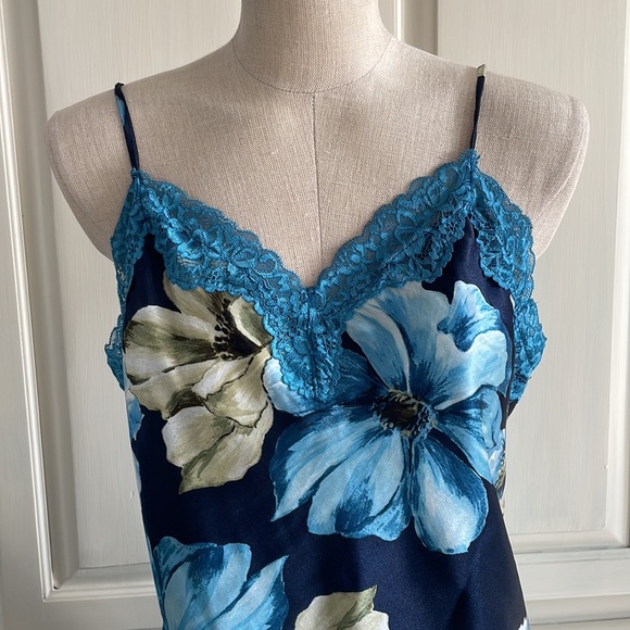 LINGERIE SLIP NIGHTY - Picture 2 of 3